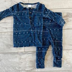 Lou Lou stretchy pajama top and bottoms 3-6 months
